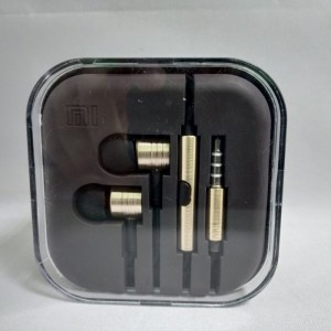 Вакуумные наушники гарнитура MDR M3 Чёрные
